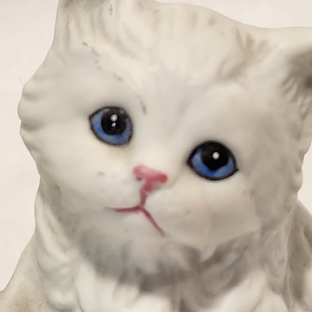 Pair Vintage Homco White Kittens Cat Figurines W/ Blue Eyes Taiwan 1970s Cute - Picture 8 of 16